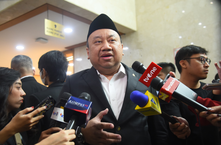 DPR Tak Masalah Bahasa Portugis Masuk ke Sekolah, Tapi Ada Syarat Khusus Biar Siswa Enggak Stres Gara-gara Tugas Tambahan