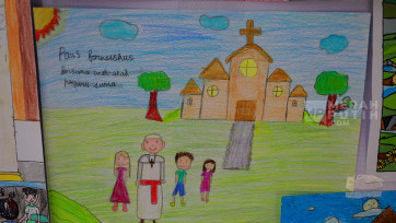 Lukisan Doa dan Harapan Anak Indonesia Sambut Paus Fransiskus di Gereja Katedral