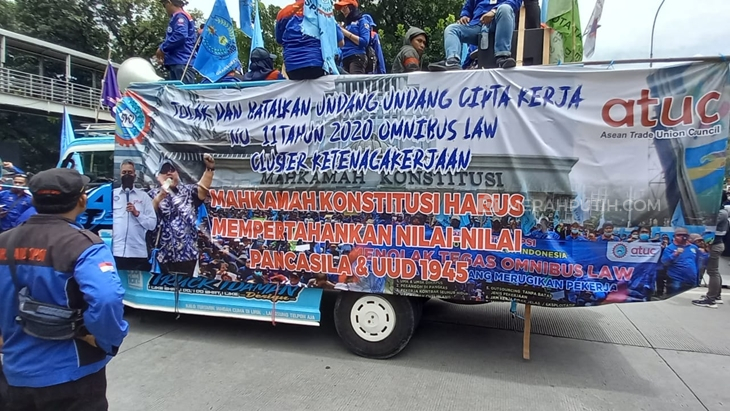 UU Cipta Kerja yang Terus Memicu Kontroversi Sepanjang 2021