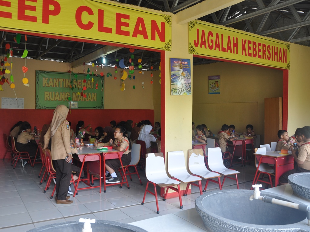 PKB DKI Bantah Soal Wacana Pungutan Retribusi Kantin di Sekolah