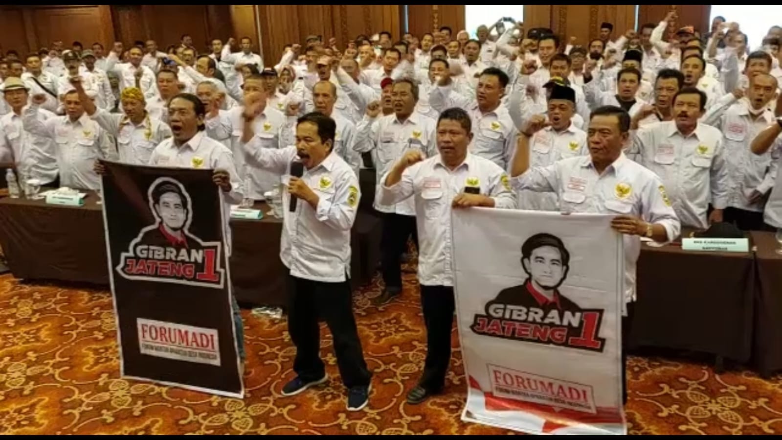 Forumadi mendeklarasikan diri mendukung Wali Kota Solo Gibran Rakabuming Raka maju Pilgub Jawa Tengah 2024, Rabu (19/10). (MP/Ismail)