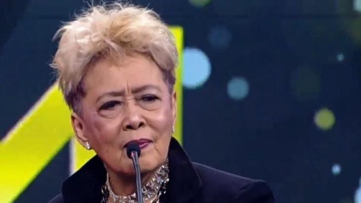 Rayakan Ulang Tahun Ke-74 Titik Hamzah Lepas Single 'Siapa Mau Peduli'