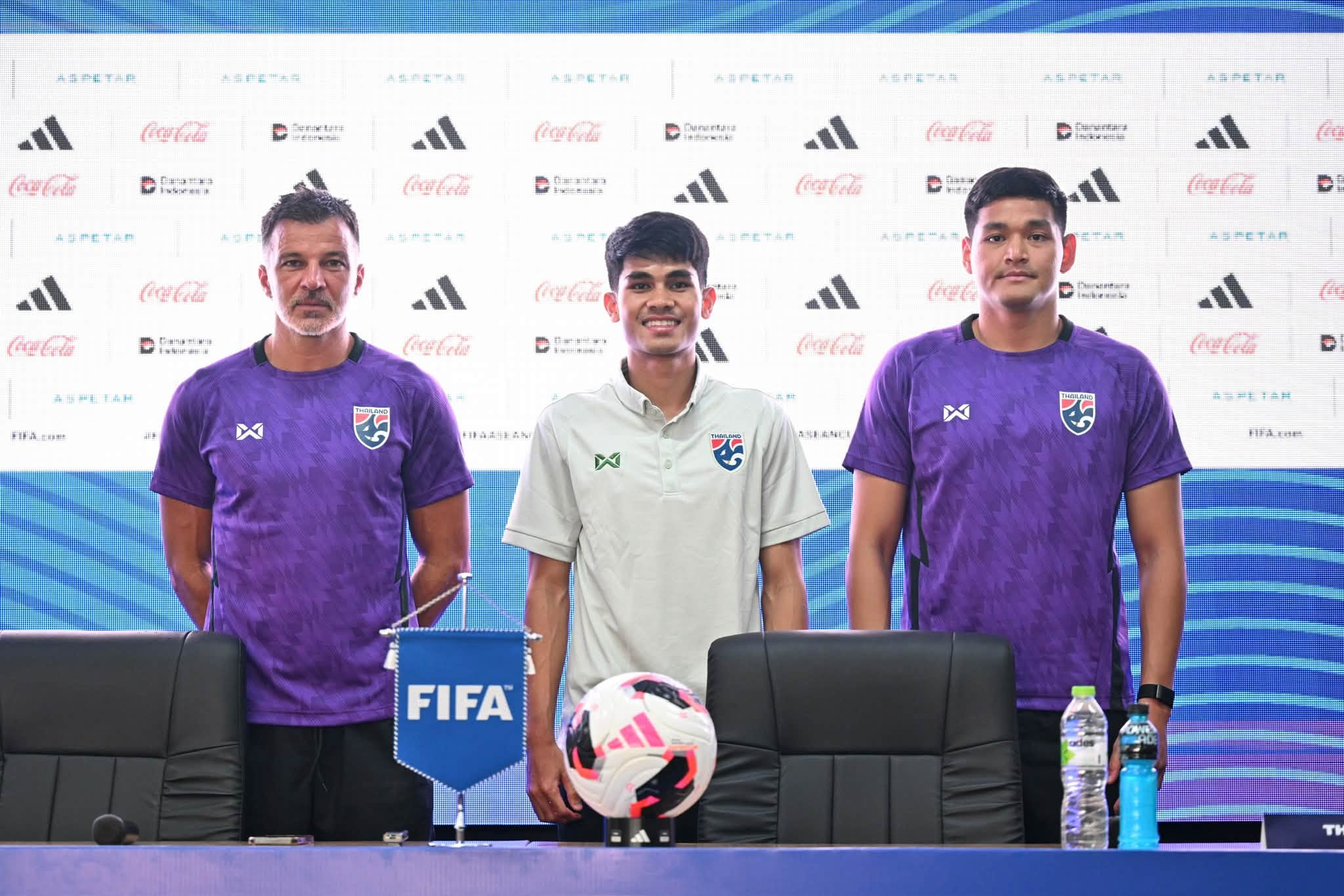 Anthony Hudson Kirim Sinyal Tegas: Timnas Thailand Datang ke FIFA ASEAN Cup 2026 untuk Juara