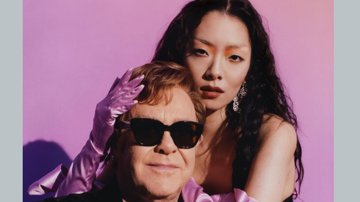 Rina Sawayama Remake Lagu ‘Chosen Family’ Bersama Elton John