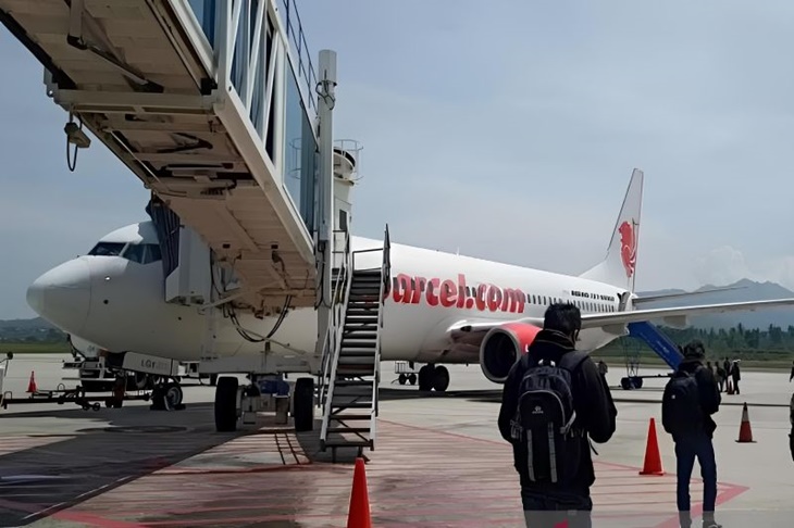 Cuaca Buruk Sebabkan 3 Pesawat Sempat Tunda Pendaratan di Palu