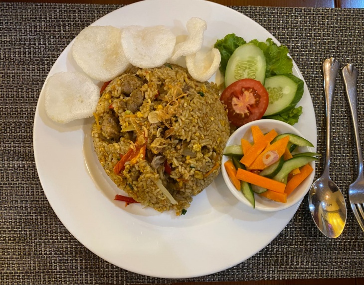 Nasi goreng, salah satu menu yang ada di Batavia Restaurant and Cafe. (Foto: MP/Taufik Hidayat)