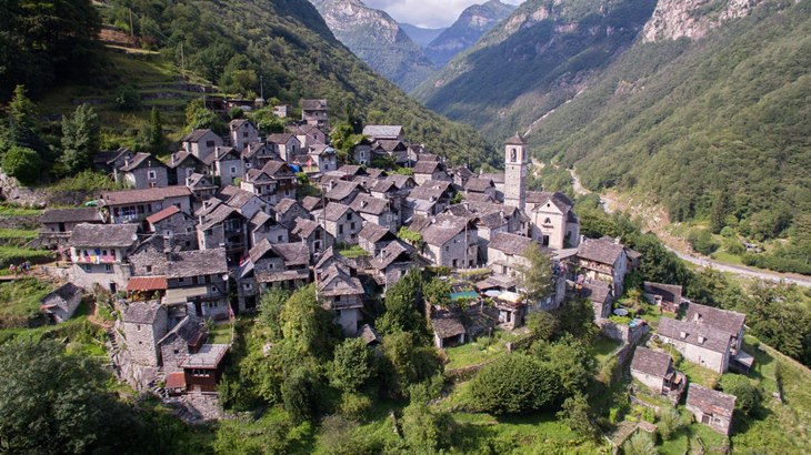 Corippo dari Desa Kecil jadi Hotel Besar