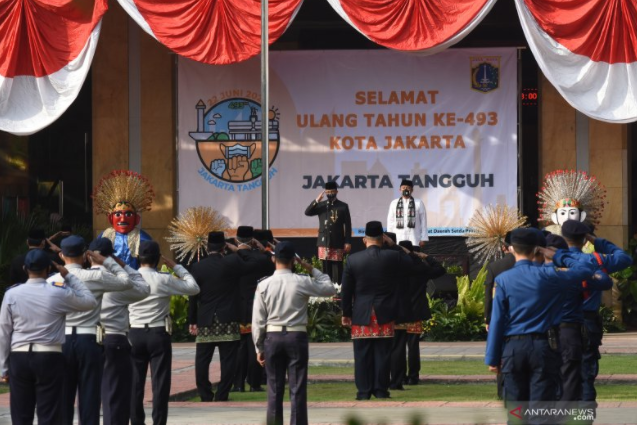 Peringati HUT ke-75 RI, Anies Tekankan Pemprov DKI Nomorsatukan Keselamatan Rakyat