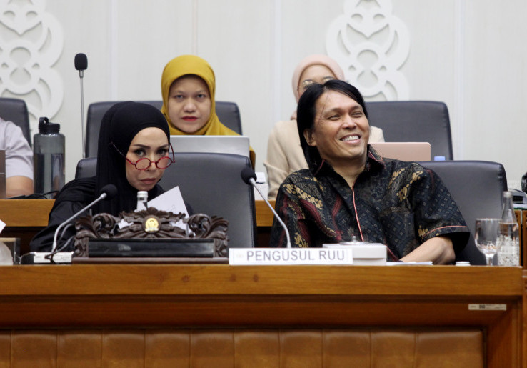 Melly Goeslaw dan Once Mekel Usulkan RUU Hak Cipta ke Baleg DPR