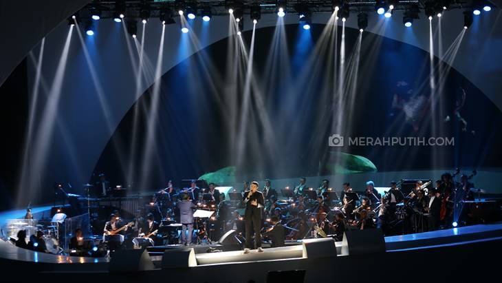 Deretan Penyanyi Top Indonesia Sukses Meriahkan Konser Salute Erwin Gutawa