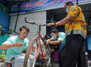 Dinkop UMTK Kediri Cetak Montir Sepeda Angin di Masa Pandemi Corona