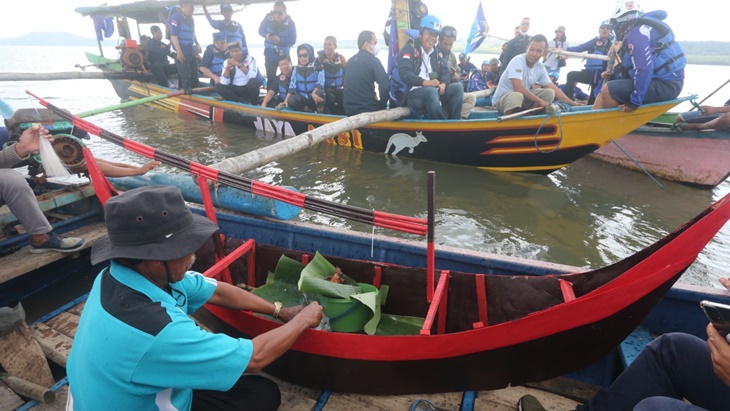 Larung Wujud Syukur atas Rahmat dari Yang Maha Kuasa