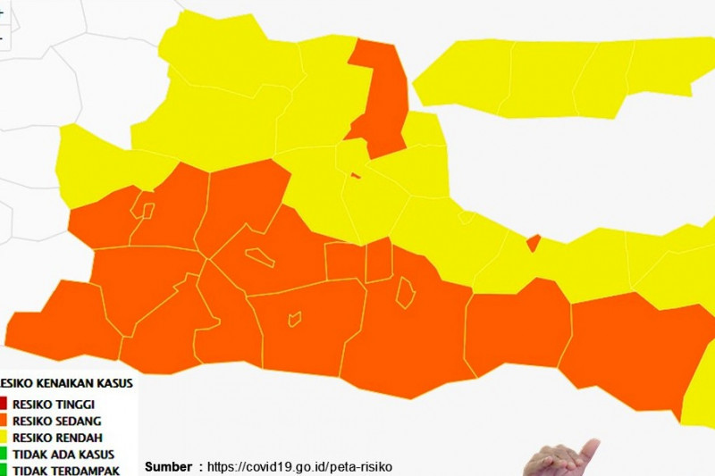 Jawa Timur Keluar dari Zona Merah COVID-19, Khofifah: Alhamdulillah!