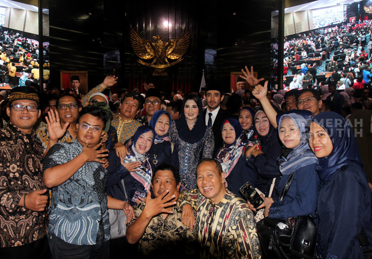 Suka Cita Rayakan Pelantikan Anggota DPRD DKI Jakarta Periode 2024-2029