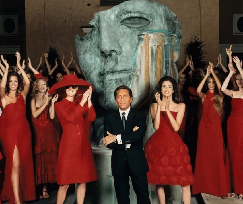 Perancang Busana Italia Valentino Meninggal Dunia di Usia 93 Tahun