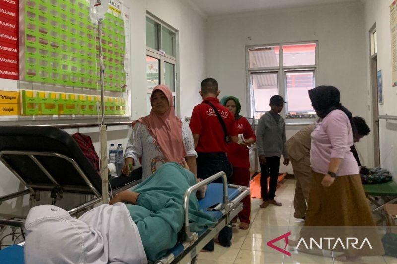 92 Warga Cianjur Keracunan Makanan, 6 Orang Dirujuk ke RS
