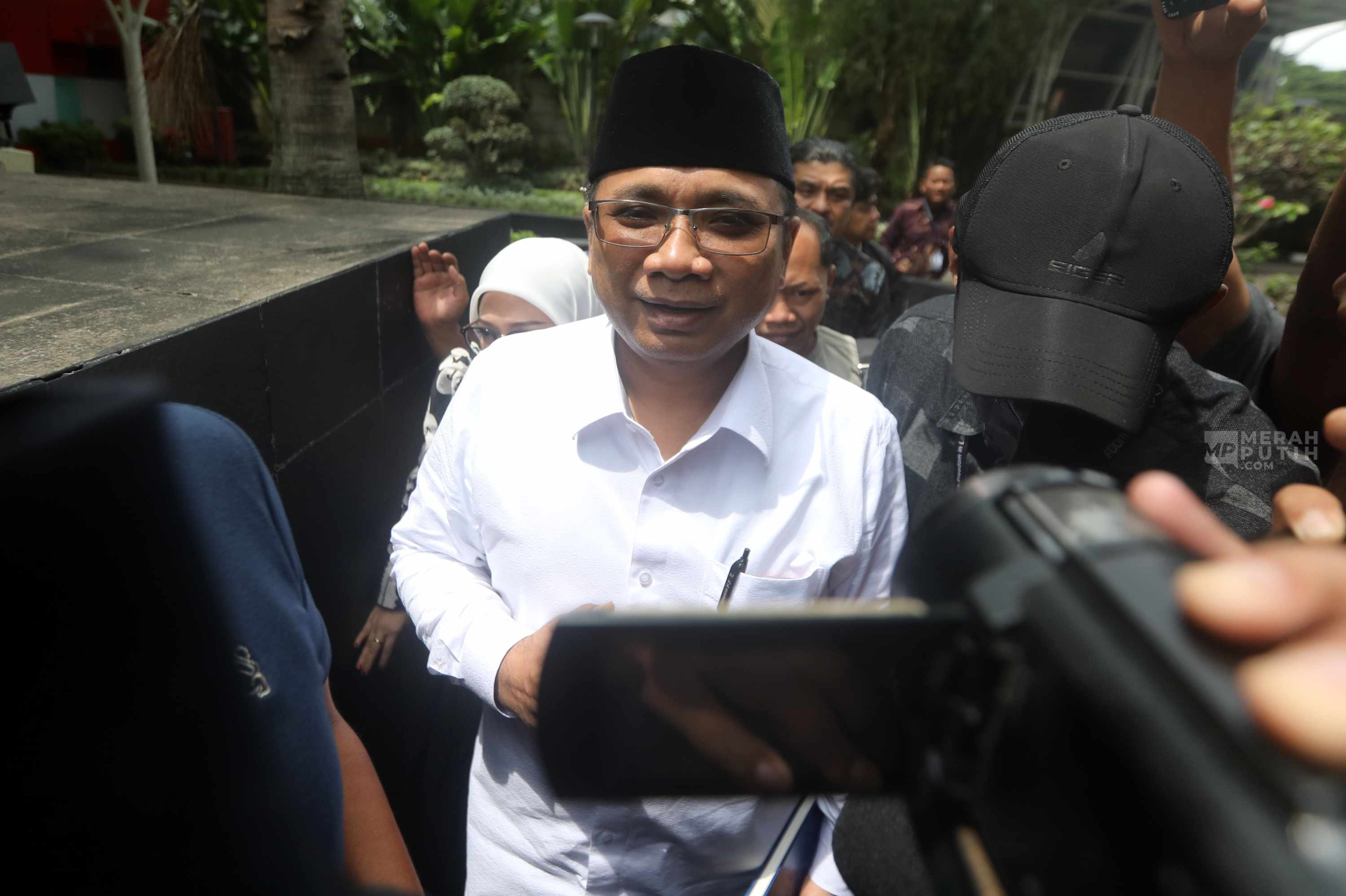 Penuhi Panggilan KPK, Gus Yaqut Jadi Saksi untuk Gus Alex di Kasus Kuota Haji