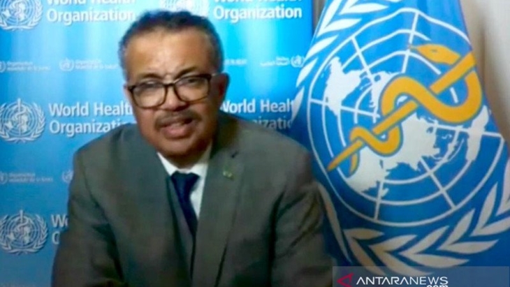 Tangkapan Layar: Direktur Jenderal Organisasi Kesehatan Dunia (WHO) Tedros Adhanom Ghebreyesus memberi sambutan untuk jumpa pers rutin WHO dari tempat karantina, yang disiarkan langsung di Markas WHO, Jenewa, Senin waktu setempat (2/11/2020). (ANTARA/Genta Tenri Mawangi)