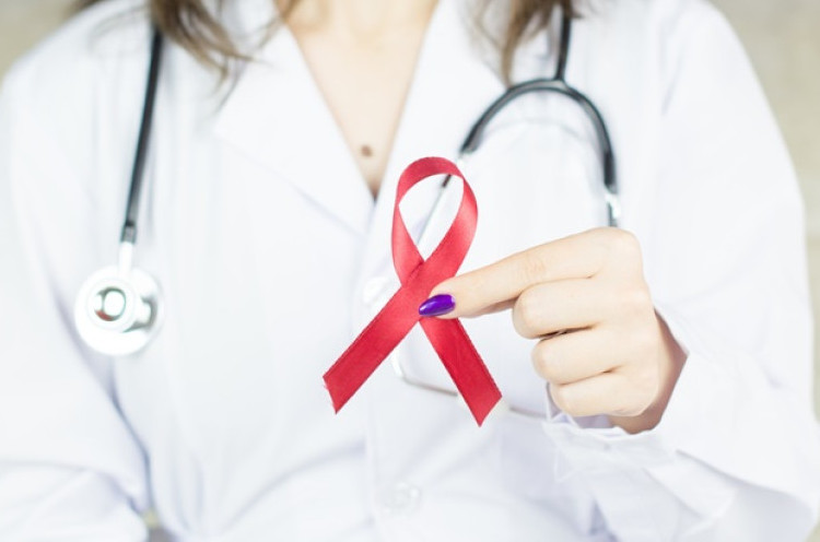 Bidan Punya Peran Penting dalam Mencegah Penularan HIV dari Ibu ke Anak