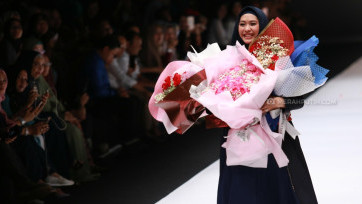 Oki Setiana Dewi Luncurkan 15 Busana Terbaru