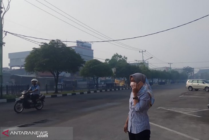 Kota Pekanbaru mulai diselimuti asap