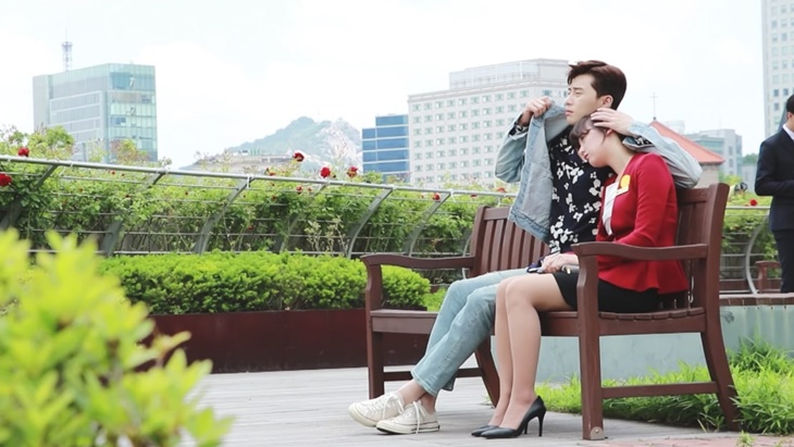 Intip Lucunya Park Seo Joon dan Kim Ji Won saat Syuting