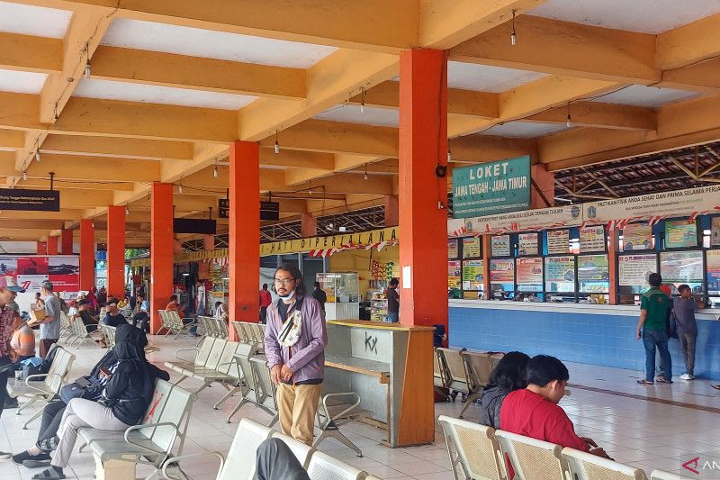 Tarif Bus AKAP di Kampung Rambutan Naik Seiring Penaikan Harga BBM