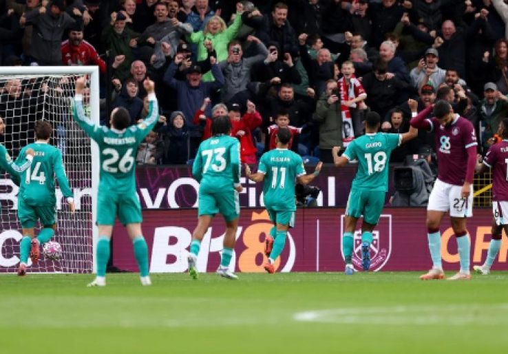 Klasemen Liga Inggris: Liverpool Enggak Goyah di Puncak, Manchester United Makin Terjerembap ke Papan Tengah