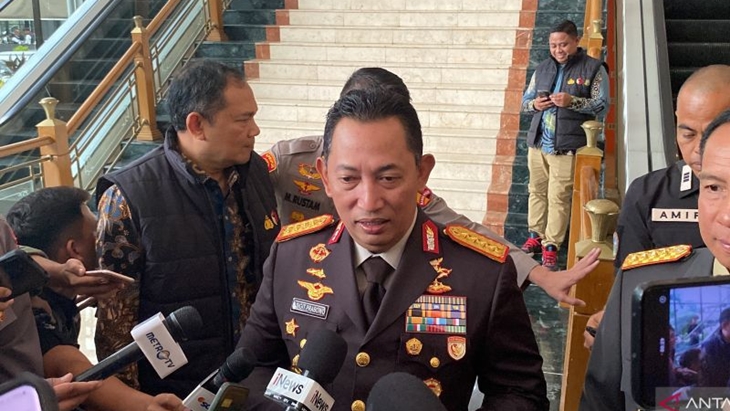 Kapolri Pastikan Anak Buahnya Diterjunkan dalam Evakuasi Korban Gunung Marapi