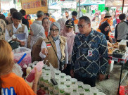 Kabar Buruk Buat Pemburu Takjil, Satu Sampel Bolu di Pasar Benhil Terbukti Pakai Bahan Cat Kayu