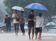 BMKG Rilis 27 Daerah Berpotensi Hujan Lebat Disertai Petir dan Angin Kencang