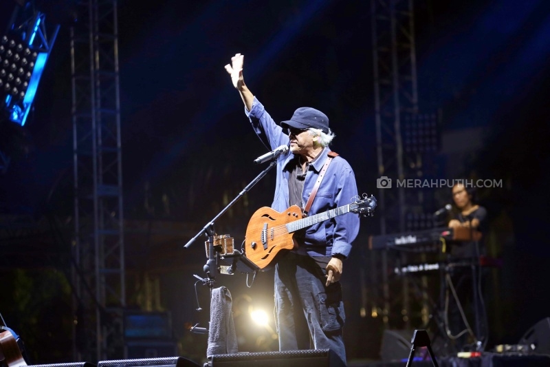 Doa Iwan Fals di Hari Pelantikan Jokowi-Ma'ruf