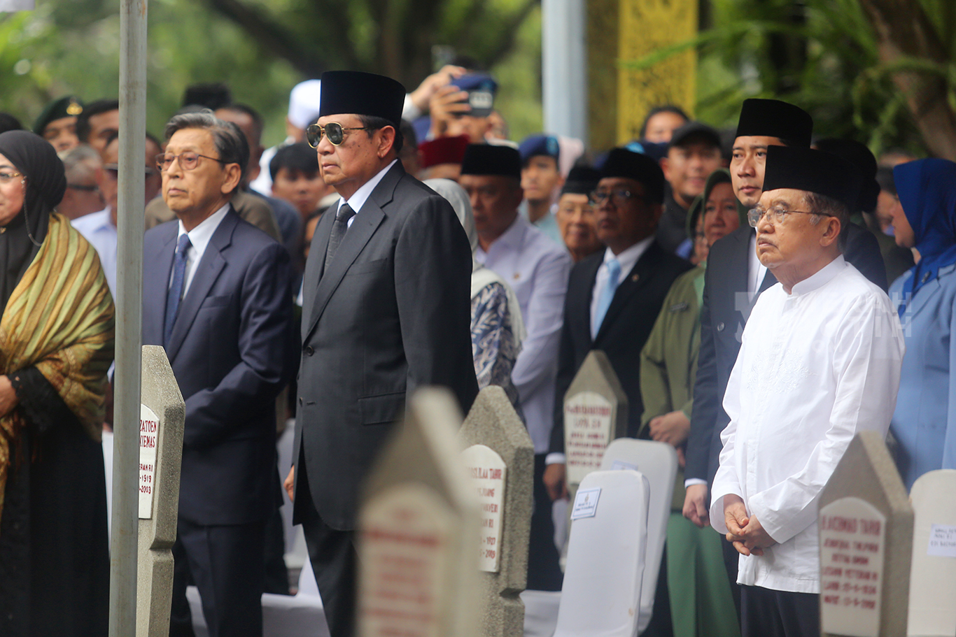 Sejumlah Tokoh Nasional Hadiri Pemakaman Wapres ke-6 Try Sutrisno di TMP Kalibata Jakarta
