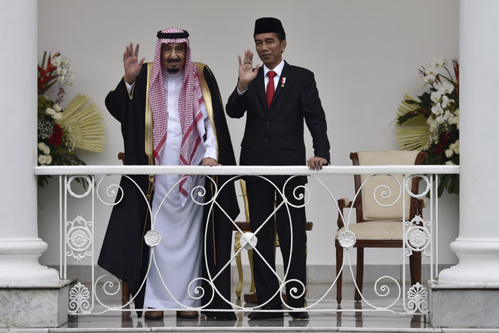 Begini Ketika Presiden Menyapa dengan Gaya 