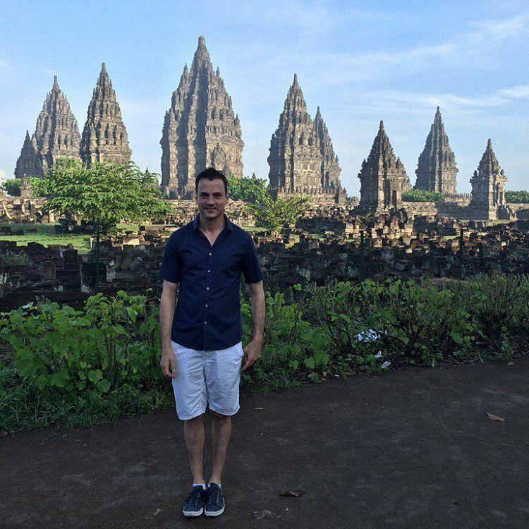 Tommy Page Tewas Bunuh Diri