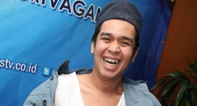 Selain Glenn Fredly, 5 Pesohor Dalam Negeri Ini Pernah Meningitis