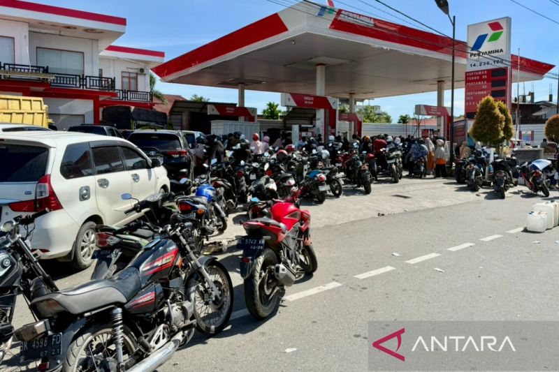 Masih Gelap, Listrik dan BBM Jadi Kebutuhan Paling Mendesak Korban Bencana di Sumatra   