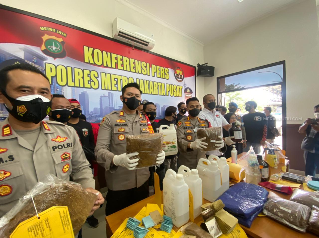 Kronologi Penangkapan Komplotan Remaja yang Produksi Puluhan Kilogram Ganja Gorila