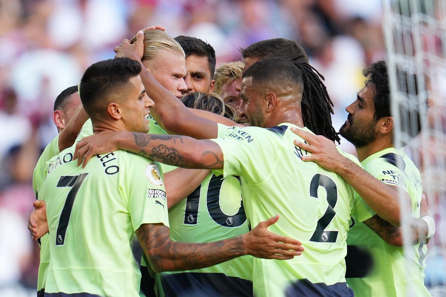 Hasil Premier League: Manchester United Keok, City Menang
