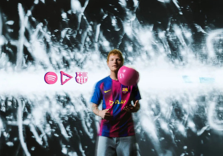 Bikin Kolaborasi Lagi, Barcelona Pakai Jersey Spesial Ed Sheeran di El Clasico