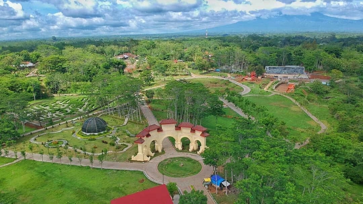 Kebun Raya Indrokilo, Lokasi Mistis yang Berubah Image - MerahPutih