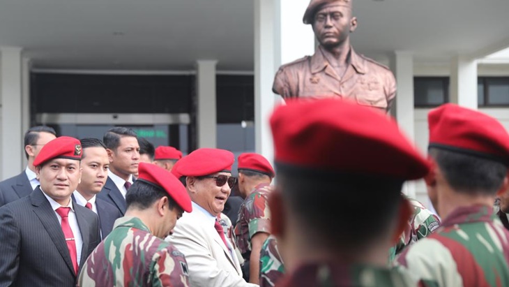 Klaim Menang Pilpres, Prabowo Janji Sejahterakan Prajurit di Acara HUT Kopassus