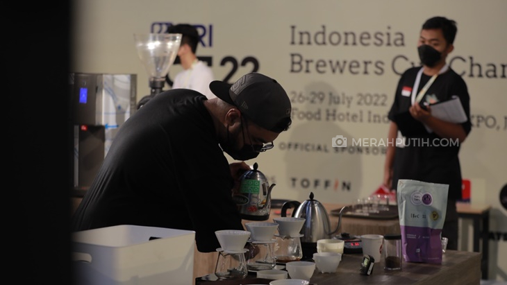 Fakhri Murad Bakar Semangat Disabilitas untuk Ikut Kompetisi Kopi