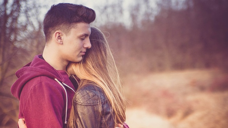 Peluklah Pasangan Kamu, Maka Kamu Jadi Sehat