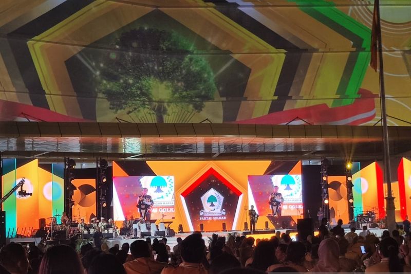 Jokowi Sebut Terlalu Banyak Drakor dan Sinetron Jelang Pilpres 2024