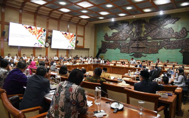 Baleg Mulai Bahas Aturan Buat Akomodir Omnibus Law