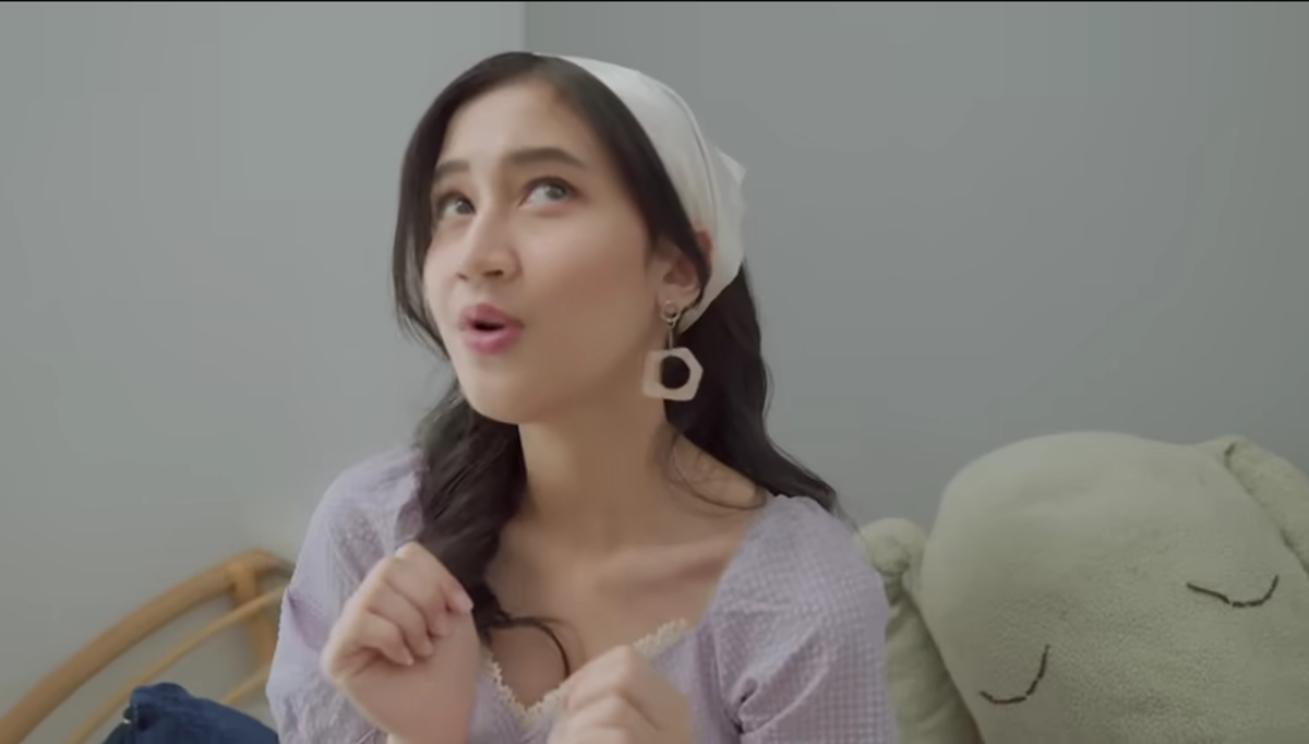 Makna Lirik Lagu Jadi Kekasihku Saja Keisya Levronka: Harapan untuk Menyatakan Cinta
