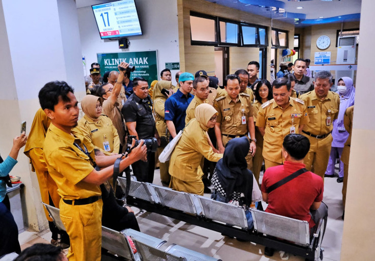 RSUD Solo Jadi Rujukan Pasien Dari Jatim, Gubernur Ahmad Luthfi Minta Perbaikan Layanan
