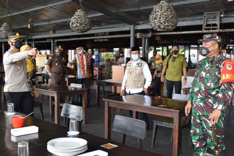 PPKM Diklaim Berhasil Turunkan Kasus COVID-19 di Cirebon