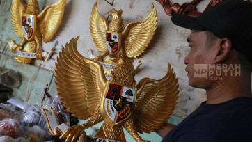 Mengintip Kerajinan Patung Garuda Pancasila Jelang HUT Kemerdekaan RI ke-79